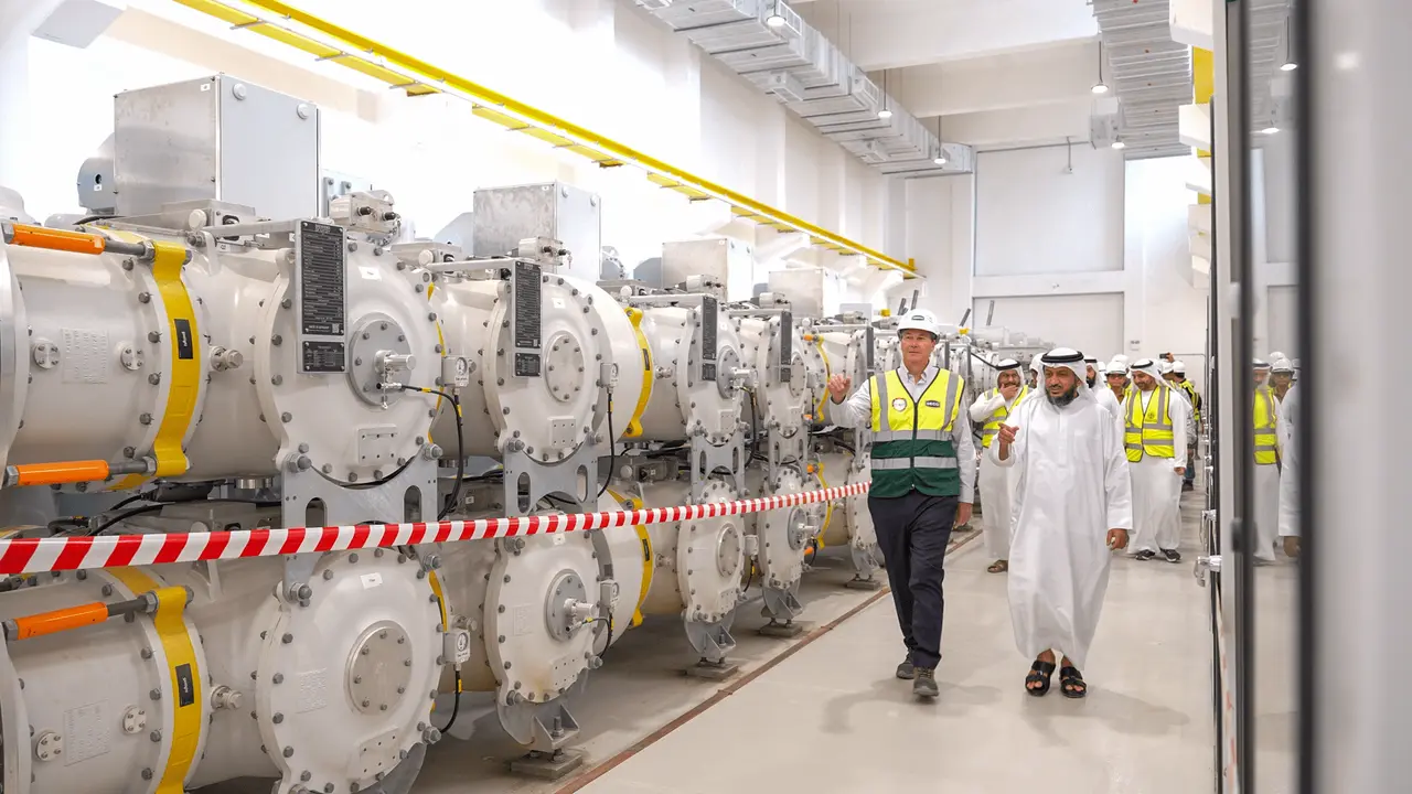 هيئة كهرباء الشارقة تنجز 8 محطات جديدة لنقل وتوزيع الطاقة الكهربائية